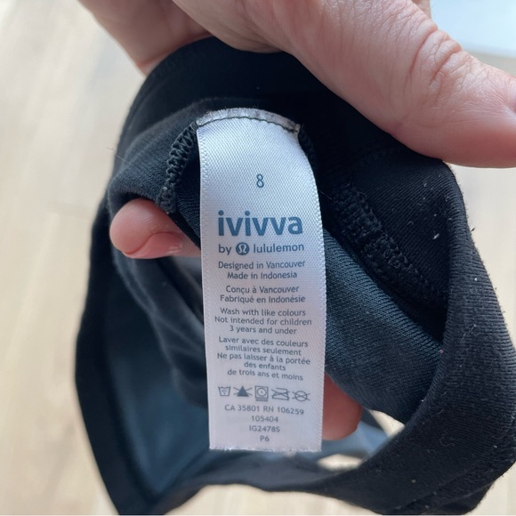 Lululemon IVVIVA sports bra Size 8 - Picture 3 of 4